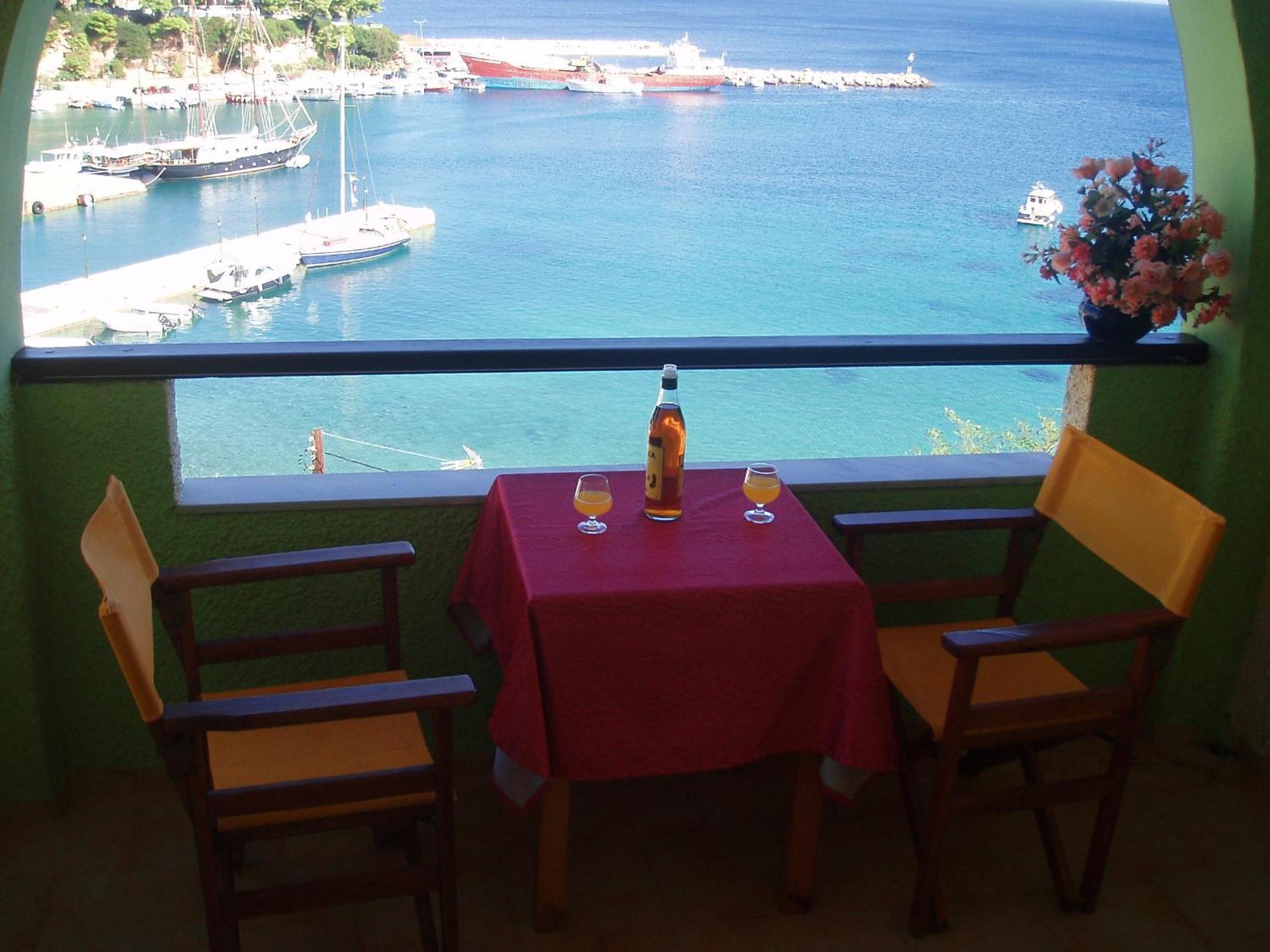 Haravgi Hotel Patitiri  Bagian luar foto